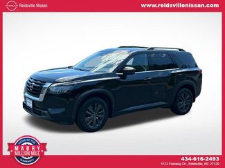 Used 2023 Nissan Pathfinder SV w/ SV Premium Package AWD/4WD video 1
