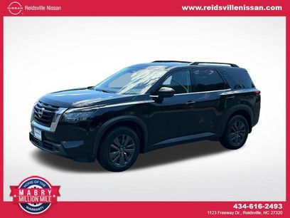 Used 2023 Nissan Pathfinder SV w/ SV Premium Package