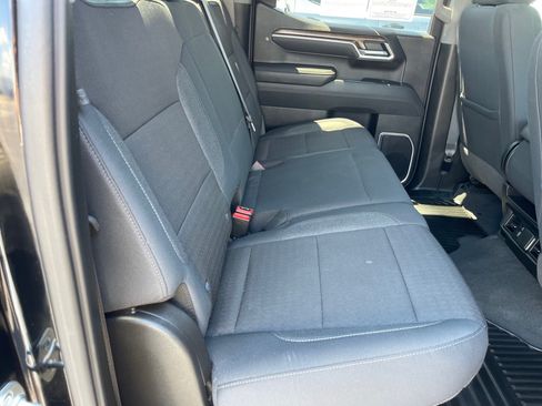 Used 2026 Chevrolet Silverado 1500 LT AWD/4WD image 16