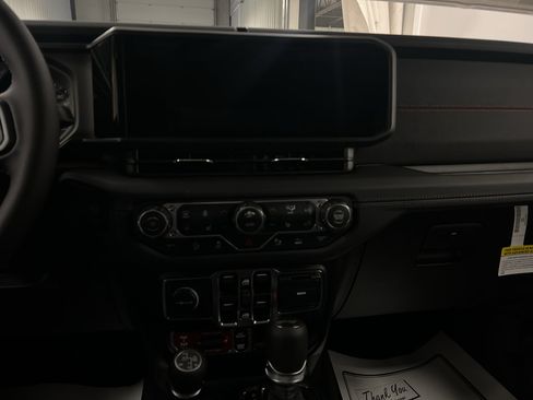 New 2026 Jeep Wrangler Unlimited Rubicon AWD/4WD image 11