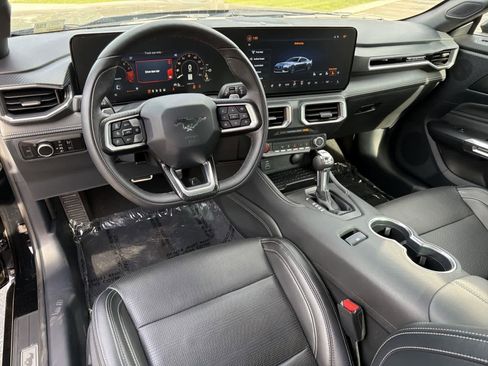 Used 2024 Ford Mustang GT Premium image 11