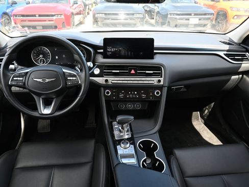 Used 2025 Genesis G70 2.5T RWD image 31