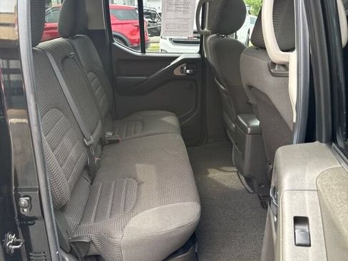 Used 2005 Nissan Frontier NISMO w/ (J01) Sunroof Pkg AWD/4WD image 14