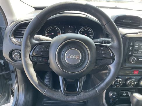 Used 2017 Jeep Renegade Altitude AWD/4WD image 16