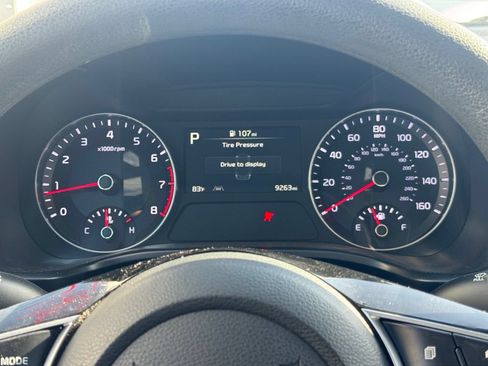 Used 2024 Kia Forte LXS w/ LXS Technology Package FWD image 5
