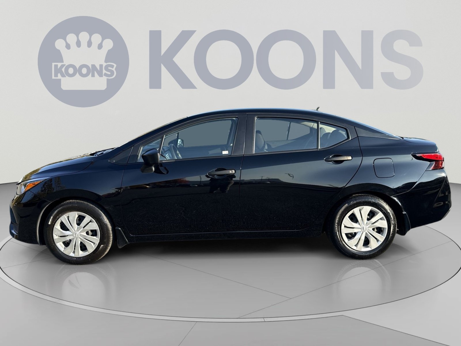 Used 2023 Nissan Versa S w/ Trunk Package FWD image 7