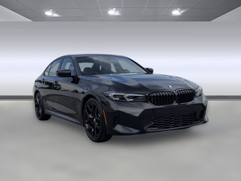 Used 2026 BMW 330i Sedan w/ M Sport Package RWD image 6