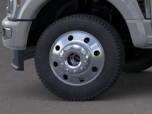 New 2026 Ford F450 Platinum image 19