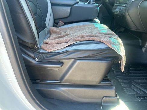 Used 2020 Chevrolet Silverado 2500 LT image 16