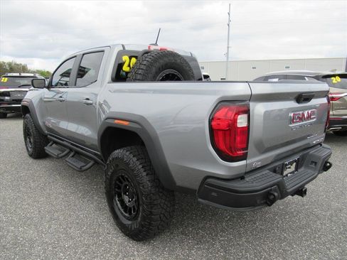 Used 2024 GMC Canyon AT4X w/ AT4X AEV Edition image 5