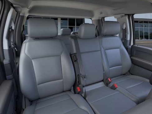 New 2026 Ford F250 XL w/ XL Chrome Package image 10