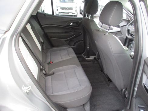 Certified 2024 Chevrolet Trax LS w/ Driver Confidence Package image 13