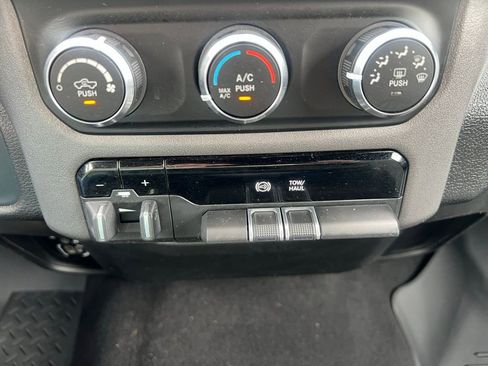 Used 2021 RAM 2500 Big Horn AWD/4WD image 30