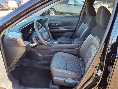 New 2026 Nissan Kicks SV image 13