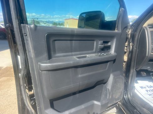 Used 2012 RAM 2500 ST w/ Chrome Appearance Group AWD/4WD image 9