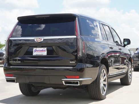 Used 2024 Cadillac Escalade ESV Premium Luxury Platinum AWD/4WD image 8