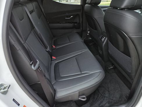 Certified 2024 Hyundai Santa Cruz Limited AWD/4WD image 28