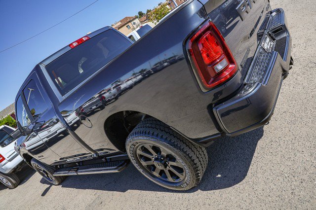 Used 2025 RAM 2500 Big Horn AWD/4WD image 10
