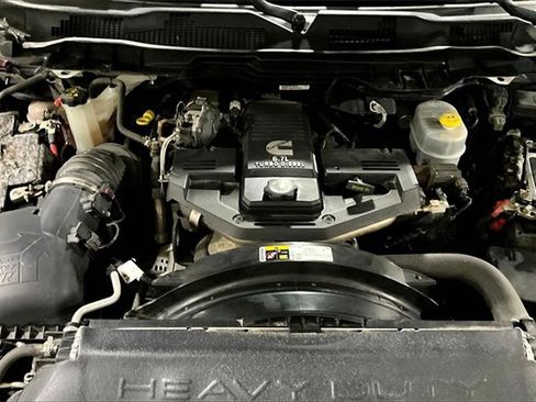 Used 2017 RAM 3500 Laramie image 30