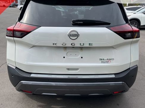 Certified 2023 Nissan Rogue SL w/ SL Premium Package AWD/4WD image 4