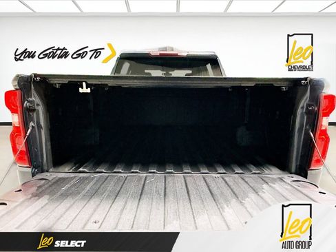 Used 2021 Chevrolet Silverado 1500 Custom Trail Boss AWD/4WD image 27