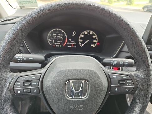 Used 2025 Honda CR-V LX image 21