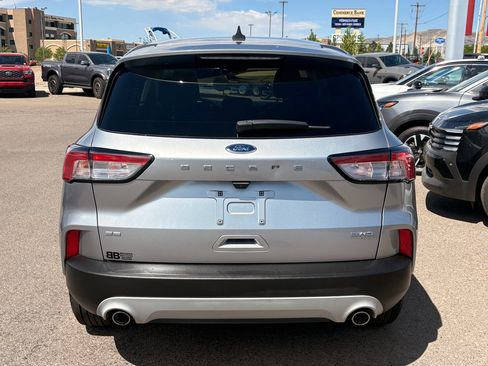 Used 2021 Ford Escape SE w/ Convenience Package AWD/4WD image 4