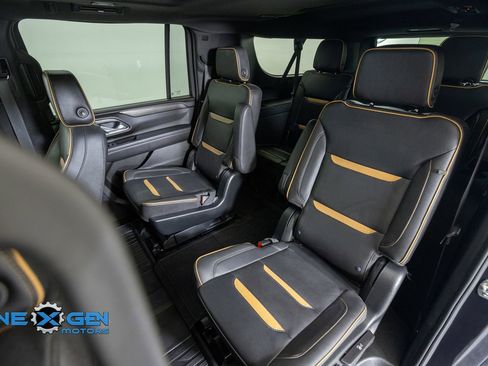 Used 2023 GMC Yukon XL AT4 w/ AT4 Premium Package AWD/4WD image 33