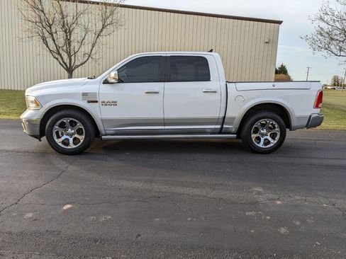Used 2016 RAM 1500 Laramie w/ Convenience Group image 4