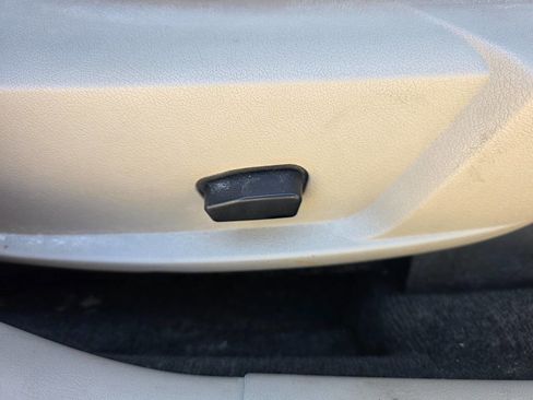 Used 2005 Dodge Magnum R/T w/ Convenience Group II RWD image 33