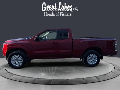 Used 2024 Nissan Frontier SV w/ SV Convenience Package image 2