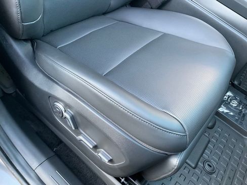 Used 2026 Hyundai Ioniq 9 Limited image 75