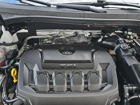 Used 2023 Volkswagen Tiguan SE R-Line AWD/4WD image 20
