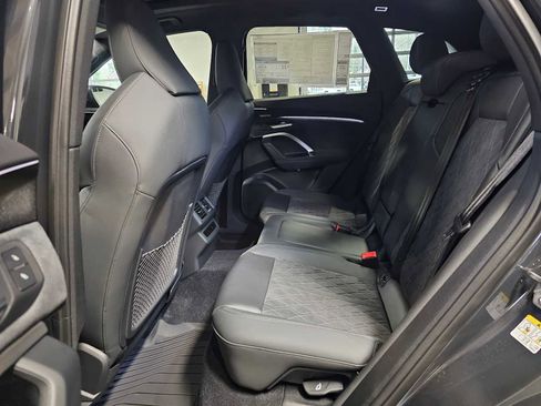 New 2025 Audi SQ5 Premium Plus AWD/4WD image 18