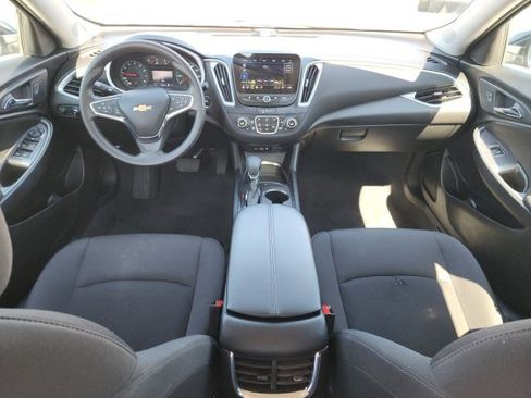 Used 2023 Chevrolet Malibu LT image 40