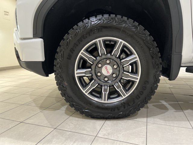 New 2026 GMC Sierra 1500 AT4 w/ AT4 Premium Package AWD/4WD image 32