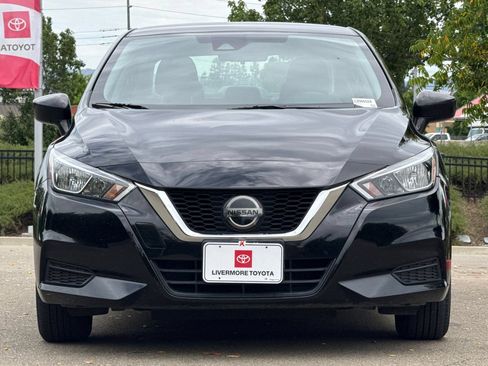 Used 2020 Nissan Versa S FWD image 9