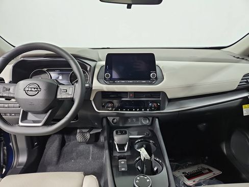 New 2026 Nissan Rogue Dark Armor AWD/4WD image 18