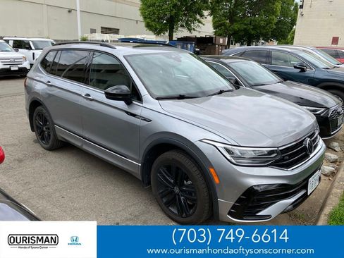Used 2022 Volkswagen Tiguan SE R-Line AWD/4WD image 1
