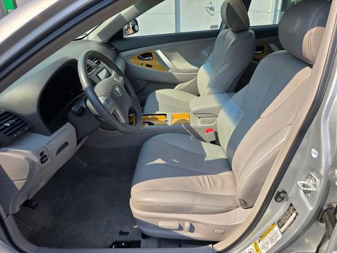 Used 2007 Toyota Camry XLE FWD image 18