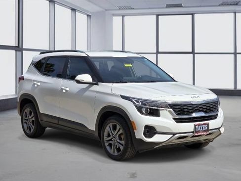 Used 2023 Kia Seltos S FWD image 3