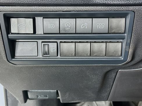 Used 2025 Toyota Tundra SR5 w/ SR5 Premium Package image 17