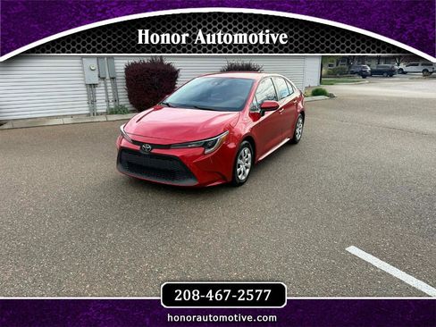 Used 2021 Toyota Corolla LE image 1