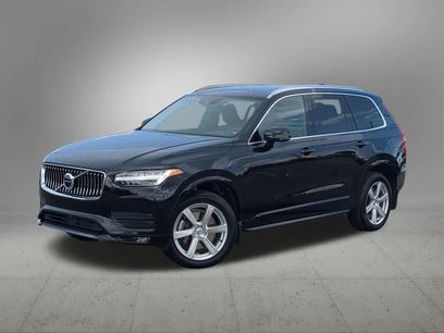 Used 2022 Volvo XC90 T6 Momentum w/ Climate Package