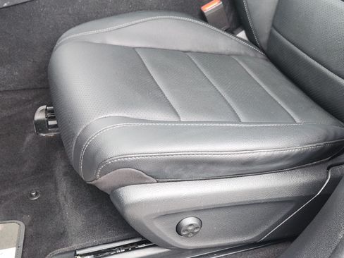 Used 2023 Mercedes-Benz GLE 350 image 23
