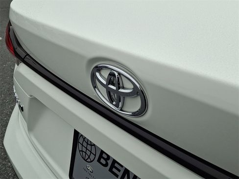 Certified 2021 Toyota Corolla LE w/ Carpet Mat Package (TMS) image 29