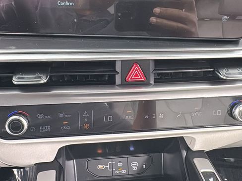 New 2025 Kia Sorento EX w/ Panoramic Sunroof Package image 28