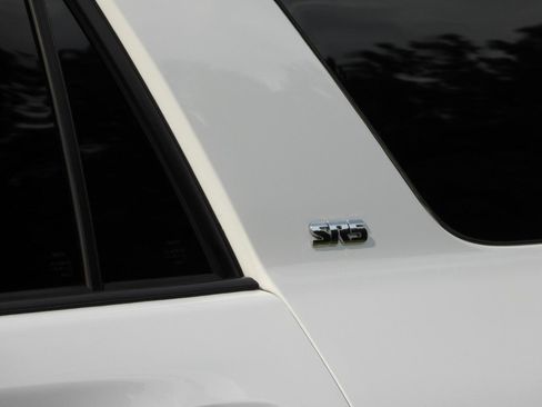 Used 2021 Toyota 4Runner SR5 AWD/4WD image 8