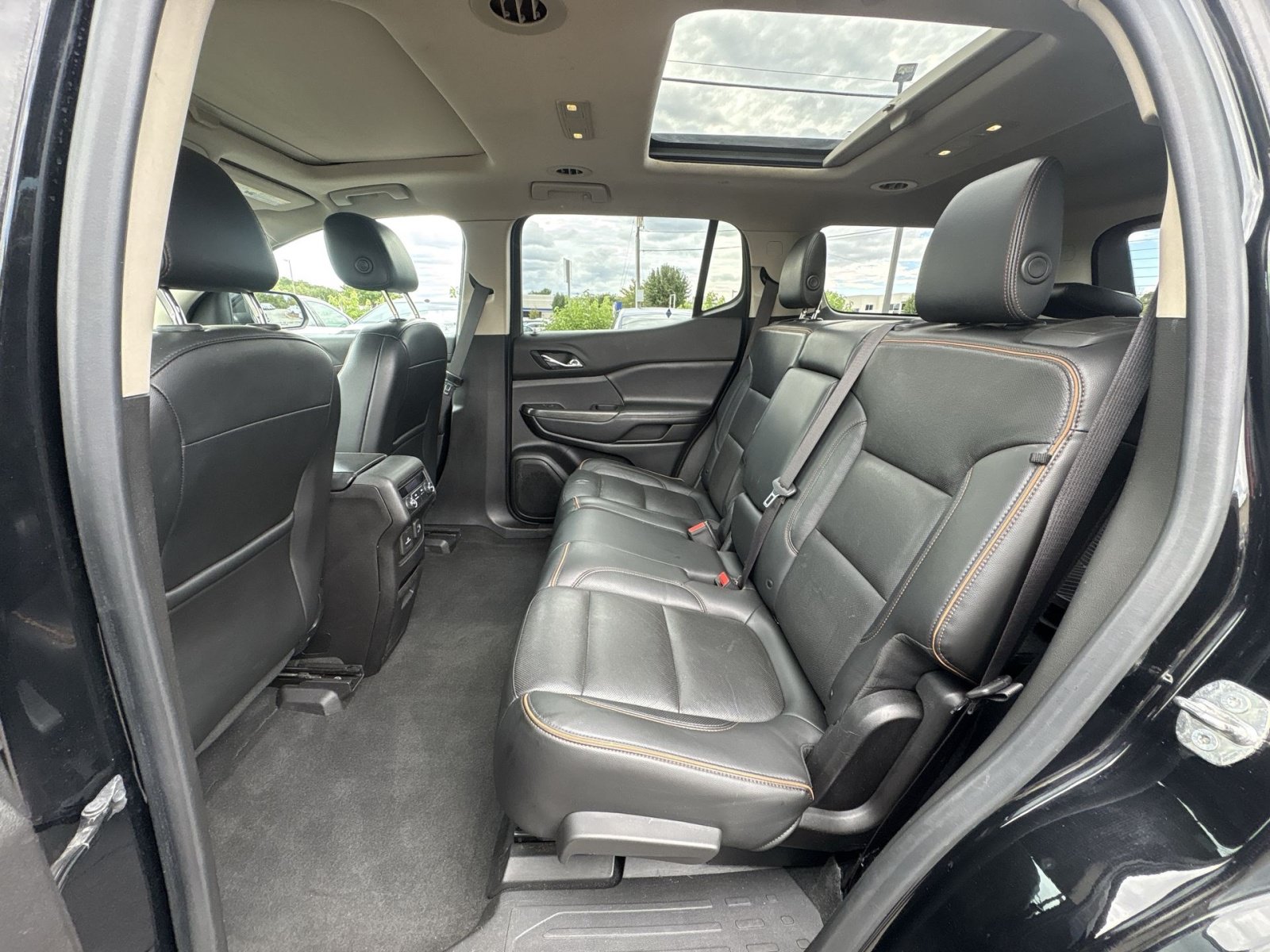 Used 2019 GMC Acadia SLT AWD/4WD image 25