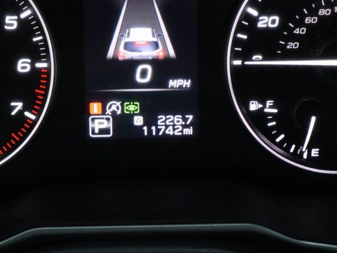 Used 2024 Subaru Outback Limited image 32